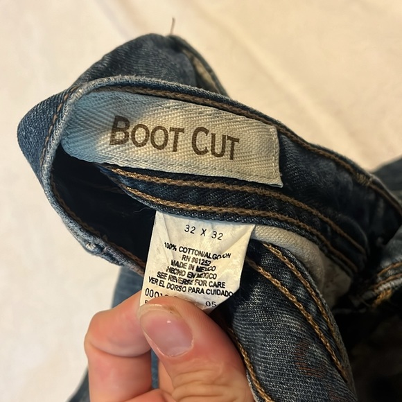 Boot - Picture 2 of 2